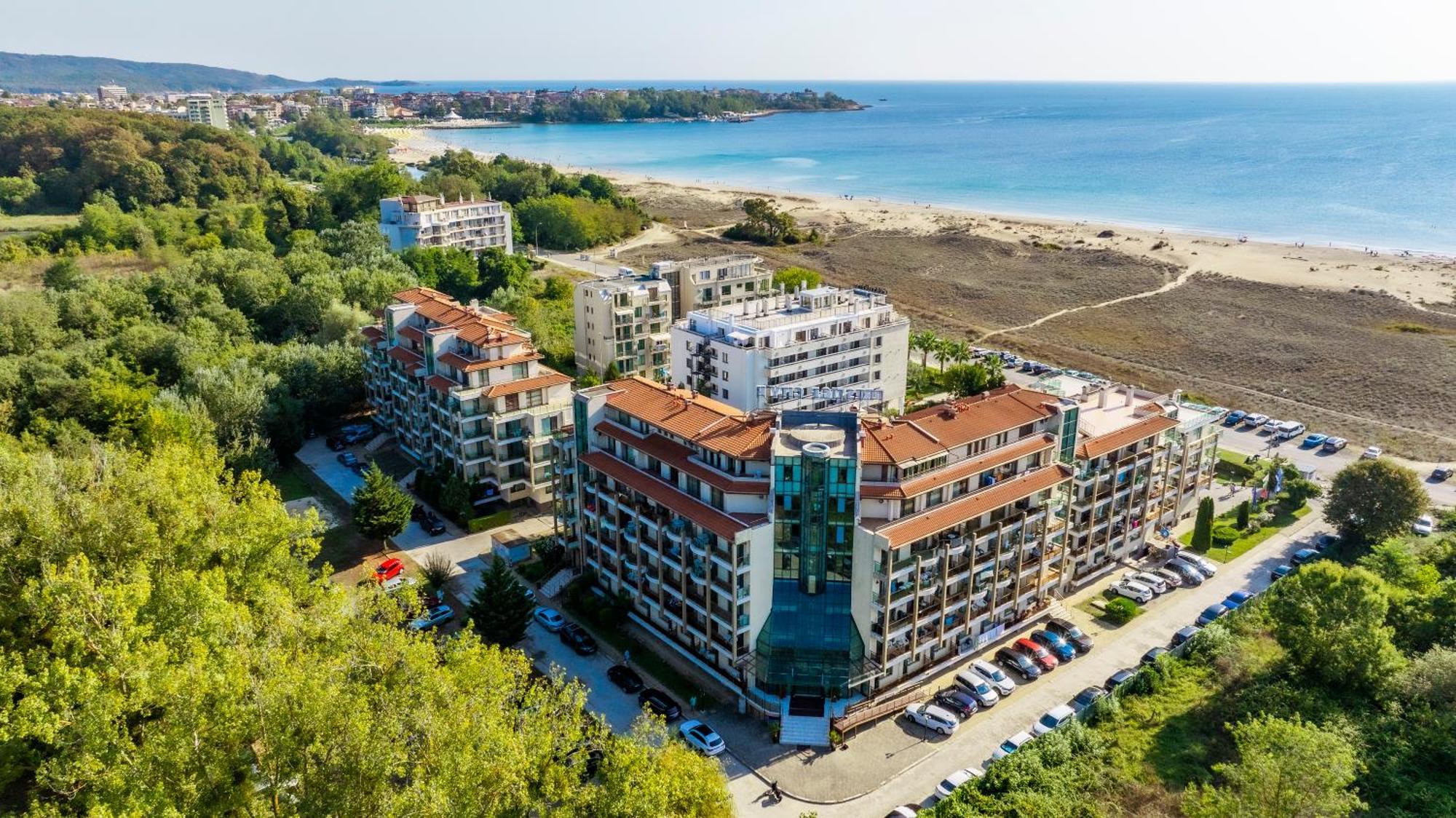 Aparthotel Hotel Prestige City II Primorsko Eksteriør bilde