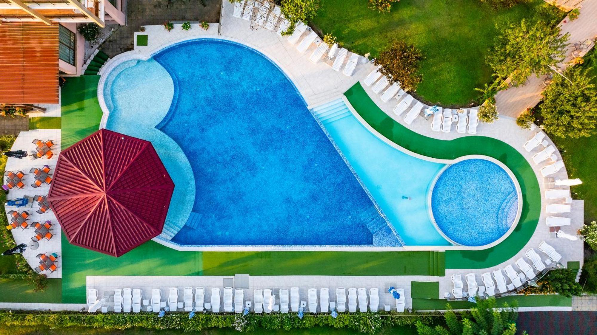Aparthotel Hotel Prestige City II Primorsko Eksteriør bilde