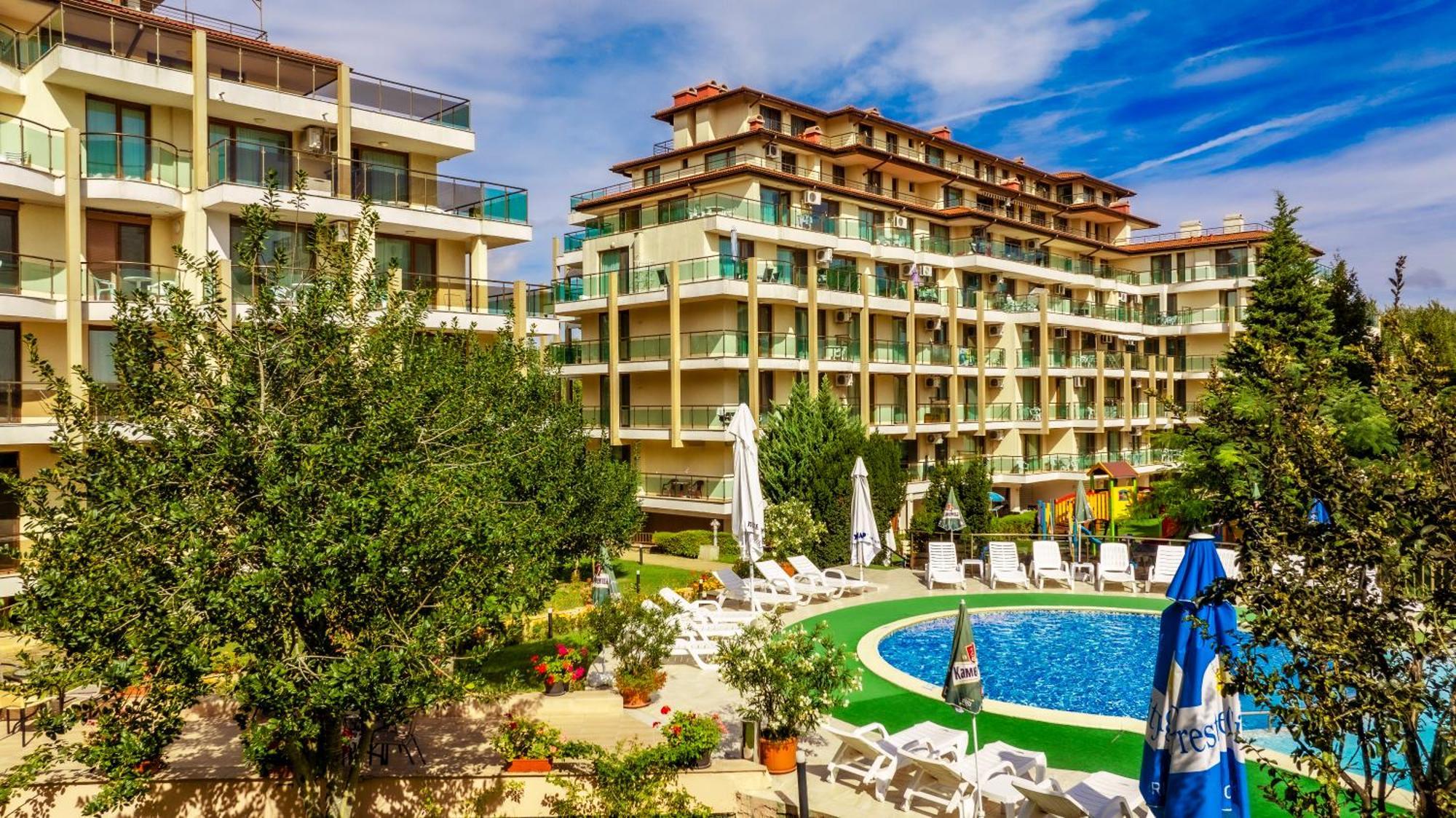 Aparthotel Hotel Prestige City II Primorsko Eksteriør bilde