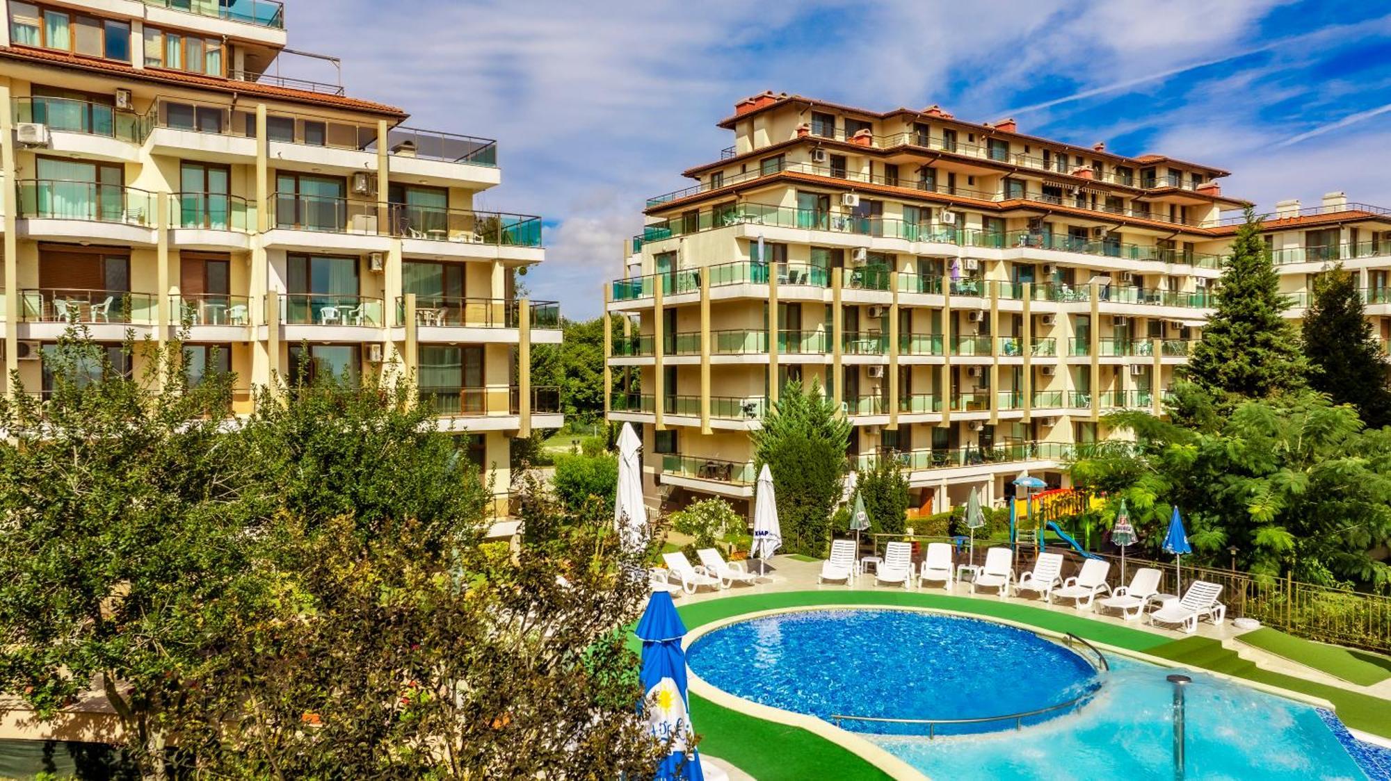 Aparthotel Hotel Prestige City II Primorsko Eksteriør bilde