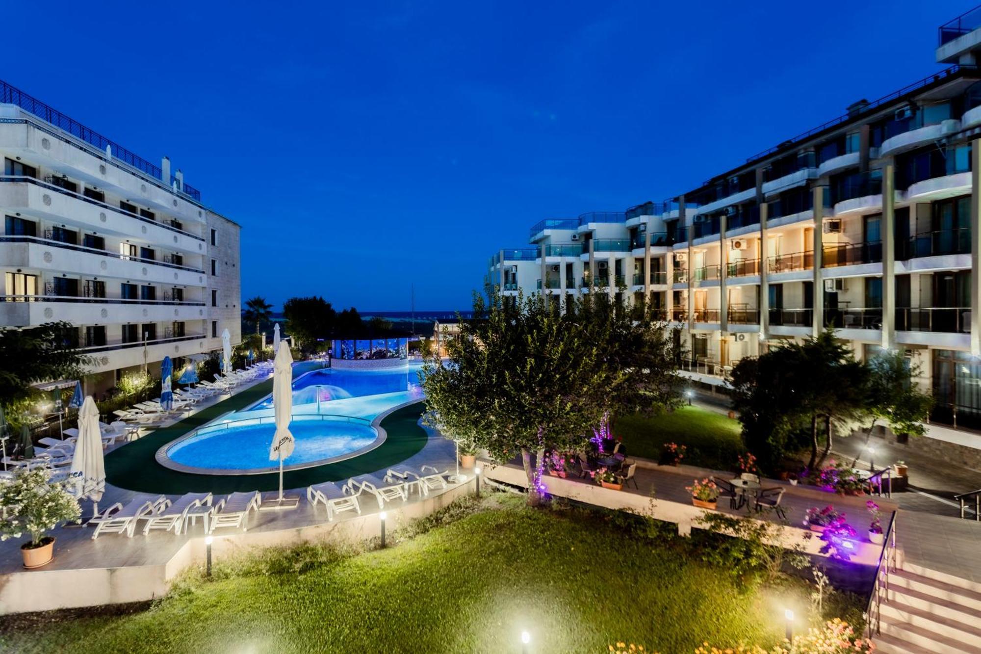 Aparthotel Hotel Prestige City II Primorsko Eksteriør bilde