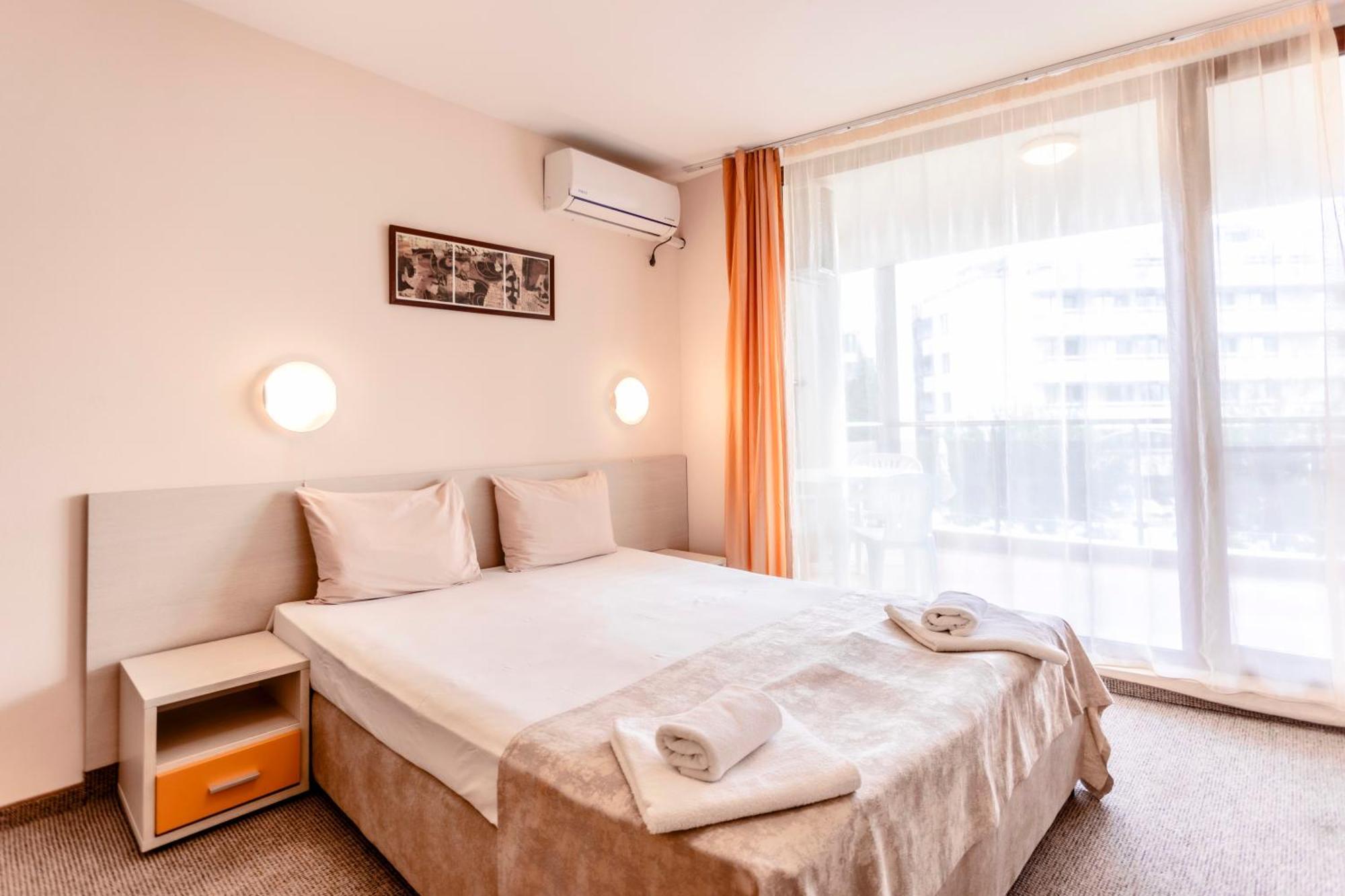 Aparthotel Hotel Prestige City II Primorsko Eksteriør bilde